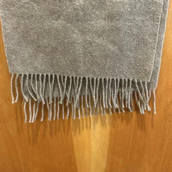 Cashmere scarf - Picture 3 of 4